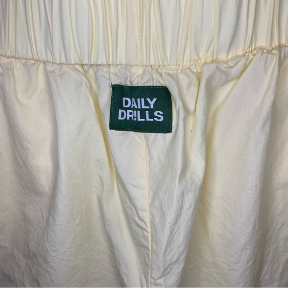 Daily Drills Super Bounce Cotton Yellow Shorts - Picture 6 of 8